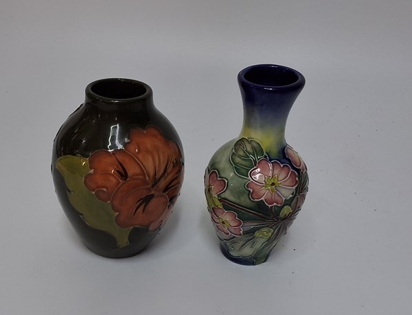 Lot 1064 - MOORCROFT VASE