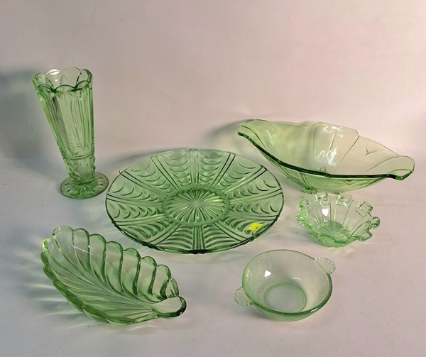 Lot 1246 - DEPRESSION GLASS