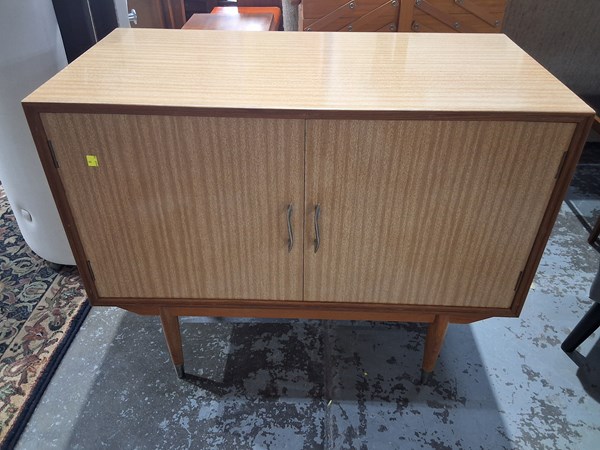 Lot 24 - CABINET