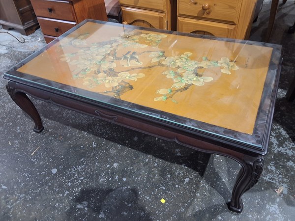 Lot 69 - COFFEE TABLE