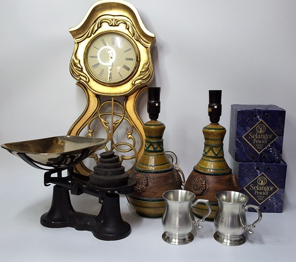 Lot 1497 - VINTAGE HOMEWARES