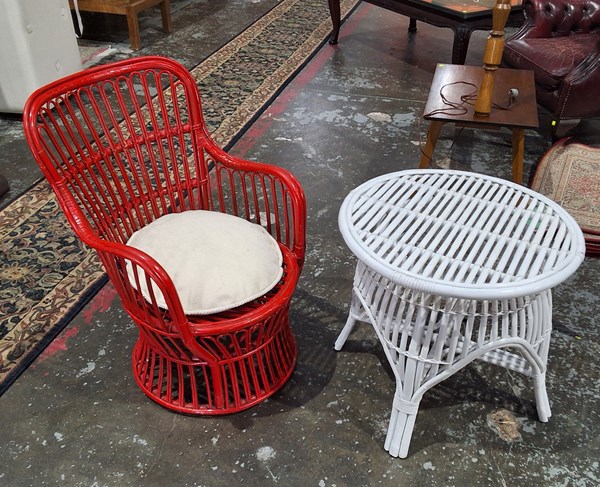 Lot 256 - PATIO SET