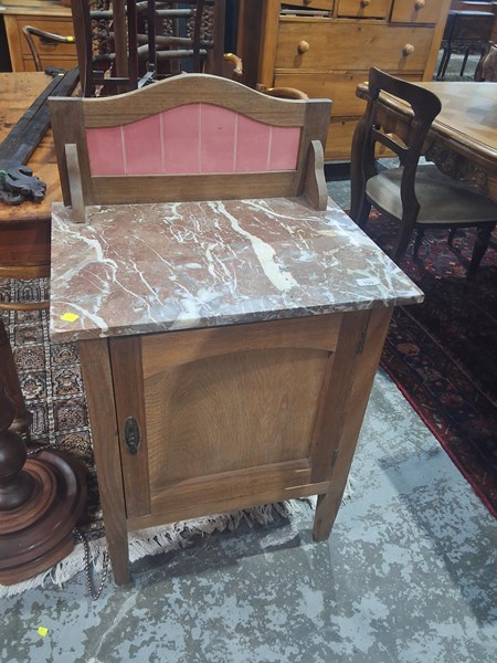 Lot 109 - POT CUPBOARD