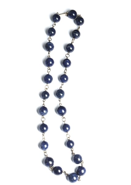 Lot 1085 - BEAD NECKLACE