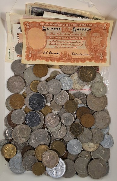 Lot 1104 - COINS & NOTES