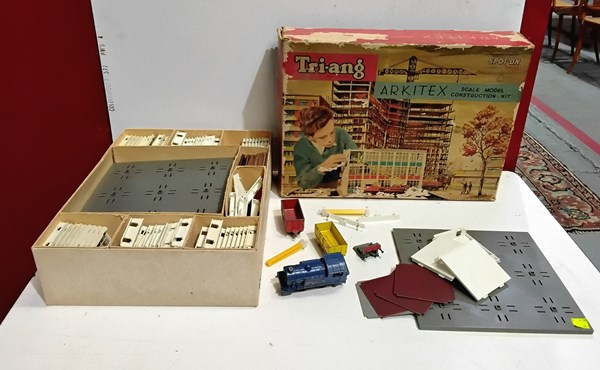 Lot 1446 - MODEL CONSTRUCTION KIT