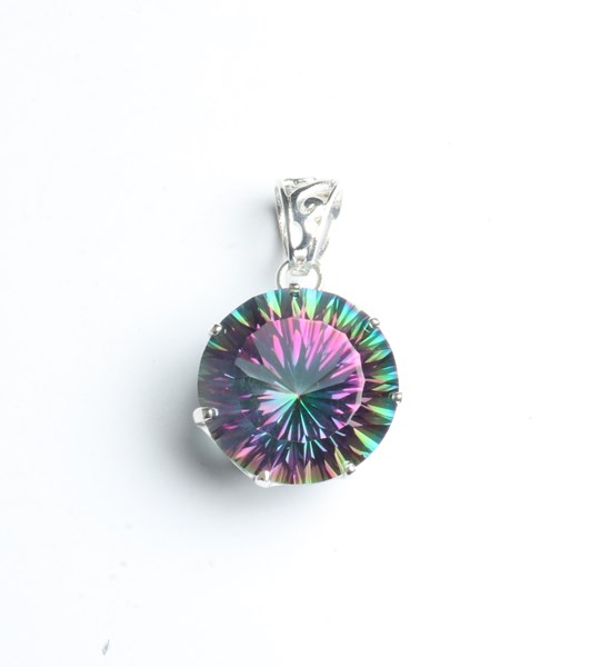 Lot 1048 - SILVER PENDANT