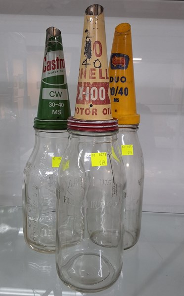 Lot 1494 - OIL BOTTLES