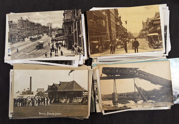 Lot 1265 - POSTCARDS