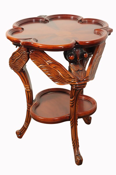 Lot 17 - OCCASIONAL TABLE