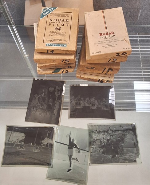Lot 1175 - NEGATIVES OF ADELAIDE, 1940-1941