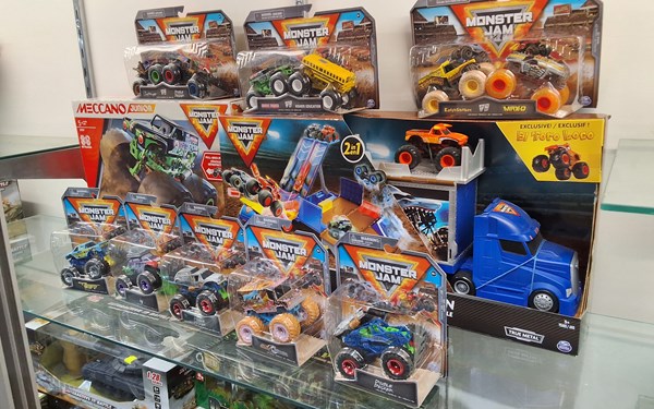 Lot 1450 - MONSTER JAM