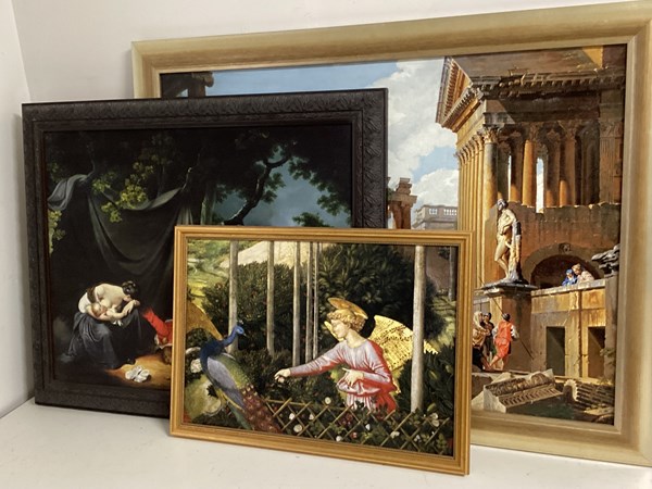 Lot 1509 - WALL DECOR