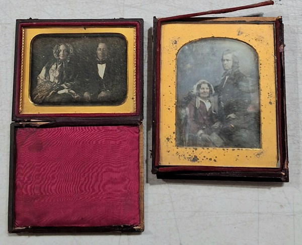 Lot 1170 - DAGUERREOTYPES