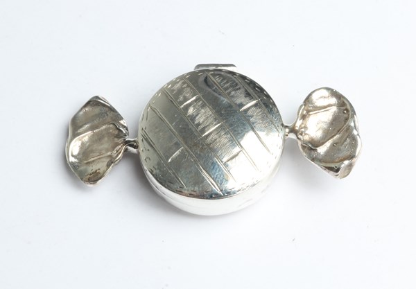 Lot 1051 - SILVER BOX