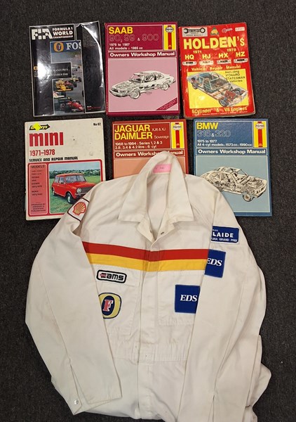 Lot 1295 - MOTORING COLLECTABLES