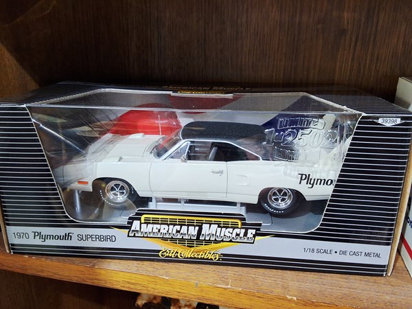 Lot 1528 - MODEL CAR