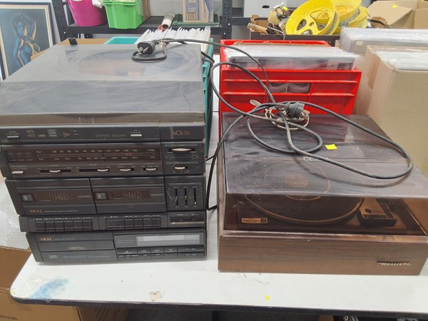 Lot 425 - STEREO LOT