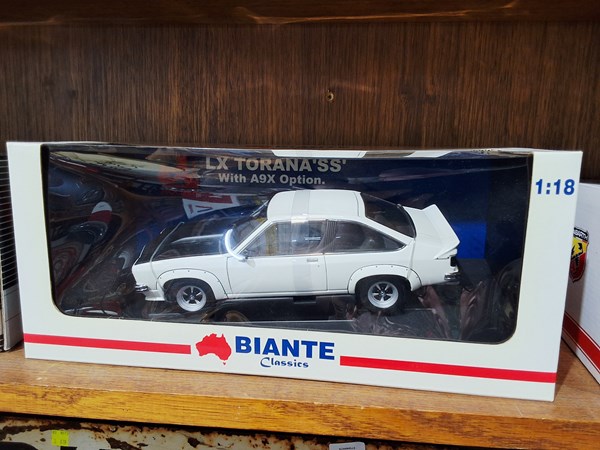 Lot 1529 - MODEL CAR
