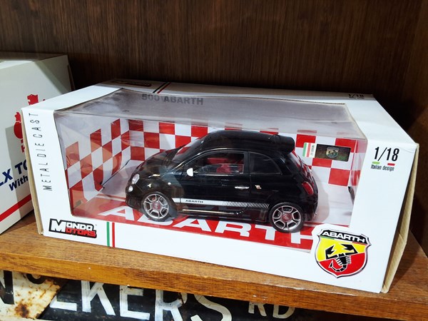 Lot 1530 - MODEL CAR