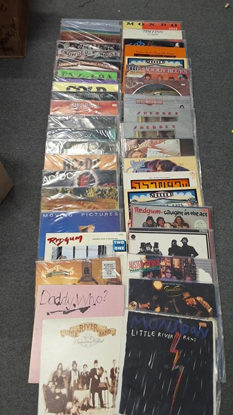Lot 1225 - VINYL RECORDS