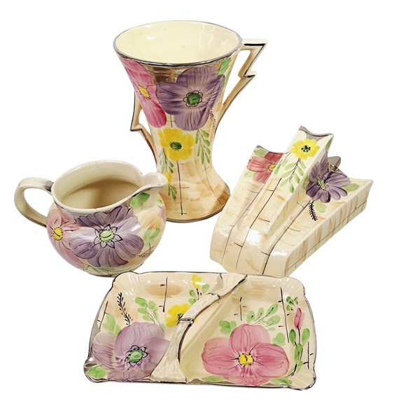 Lot 22 - ARTHUR WOOD VASES & SERVINGWARE