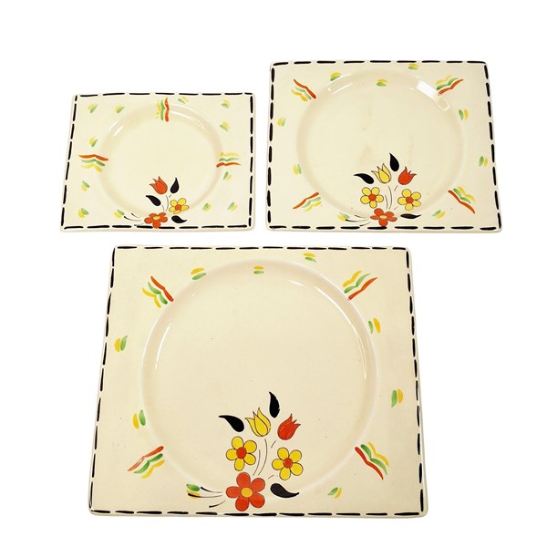 Lot 52 - "THE BIARRITZ" ROYAL STAFFORDSHIRE PLATES