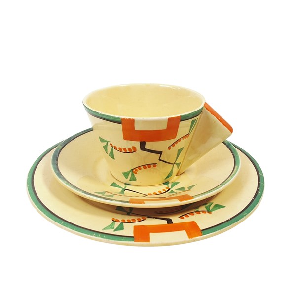 Lot 48 - CLARICE CLIFF TRIO