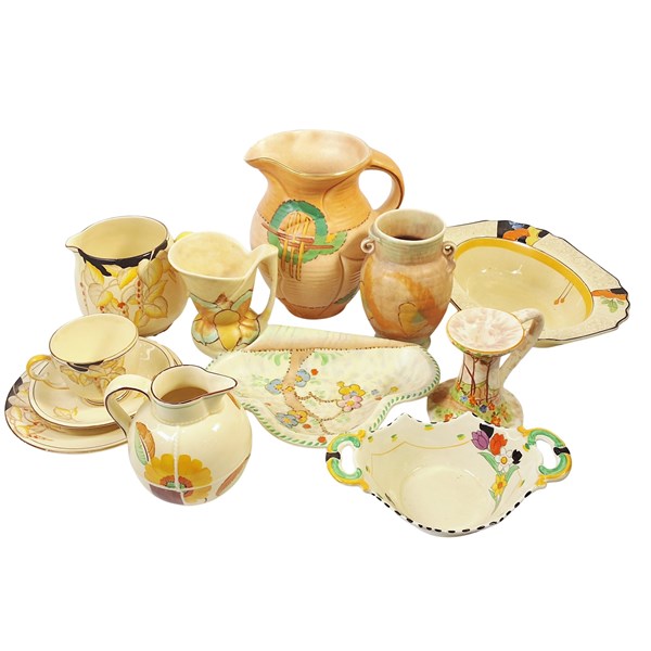 Lot 70 - ART DECO CERAMICS