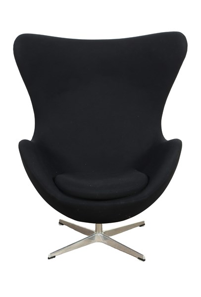 Lot 49 - 3316 EGG CHAIR