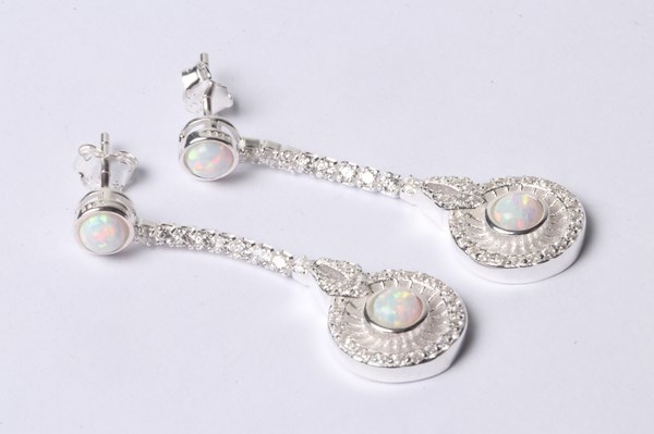 Lot 1032 - EARRINGS