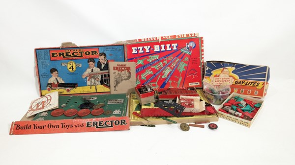 Lot 1505 - BUILDING KITS