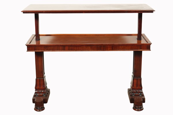 Lot 67 - TELESCOPIC DUMBWAITER