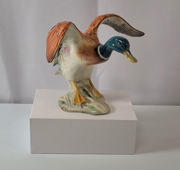 Lot 1368 - BESWICK FIGURE