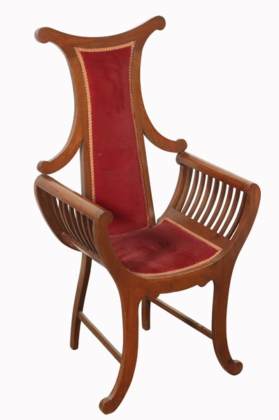 Lot 66 - ARTS & CRAFTS ARMCHAIR