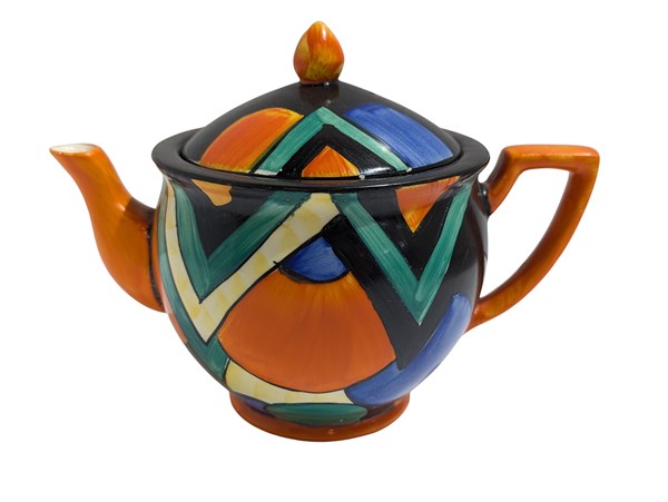 Lot 80 - CROWN DEVON TEAPOT