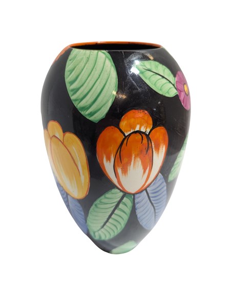 Lot 86 - CROWN DEVON VASE