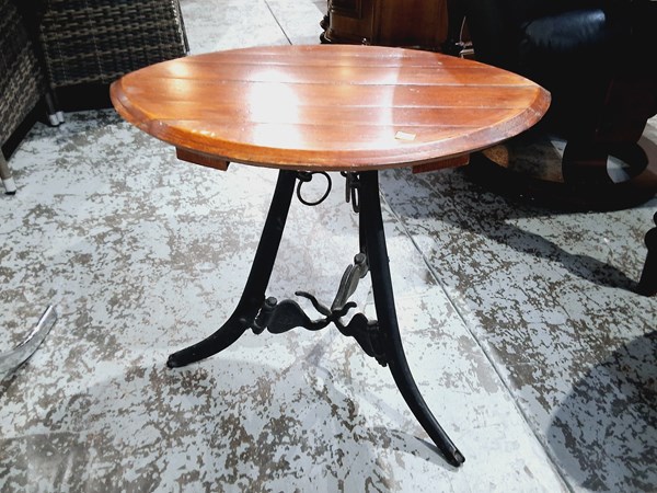 Lot 19 - SIDE TABLE