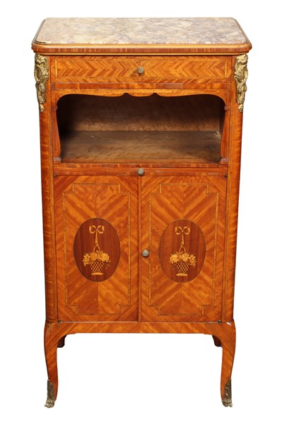 Lot 173 - LOUIS XV STYLE CABINET