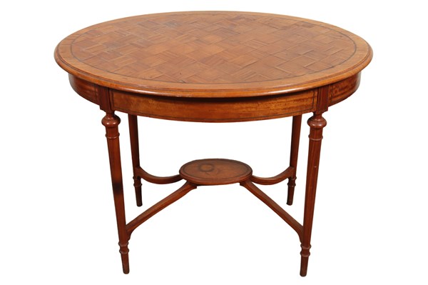 Lot 183 - OCCASIONAL TABLE