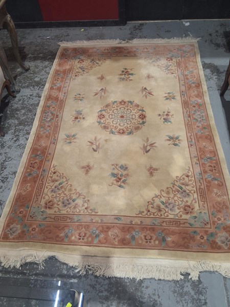 Lot 116 - RUG