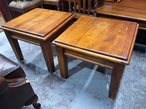 Lot 256 - COFFEE TABLES