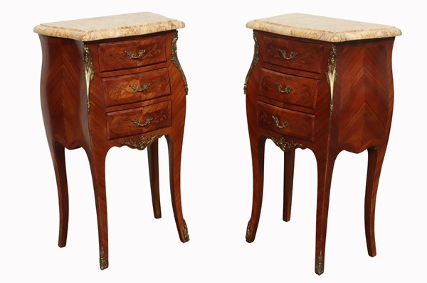 Lot 19 - PAIR OF BEDSIDE DRAWERS