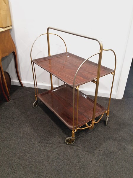 Lot 22 - TROLLEY