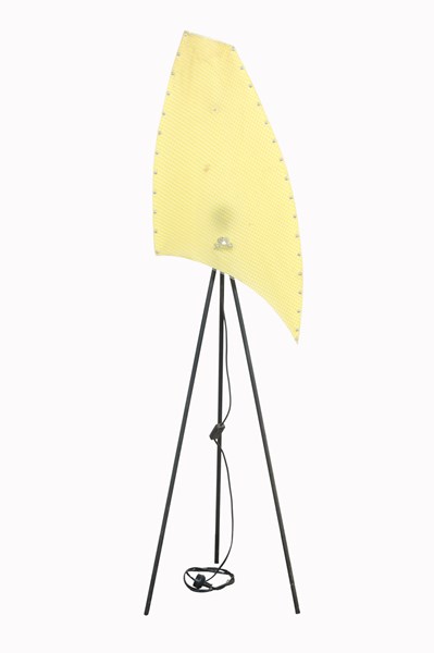 Lot 80 - FUSHI FLOOR LAMP