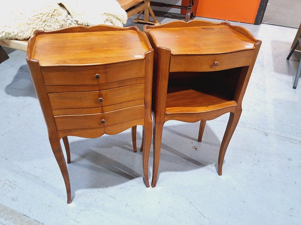 Lot 159 - BEDSIDE TABLE