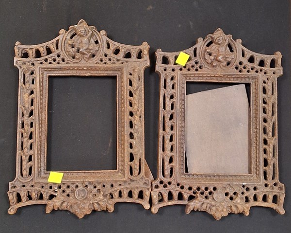 Lot 1193 - FRAMES