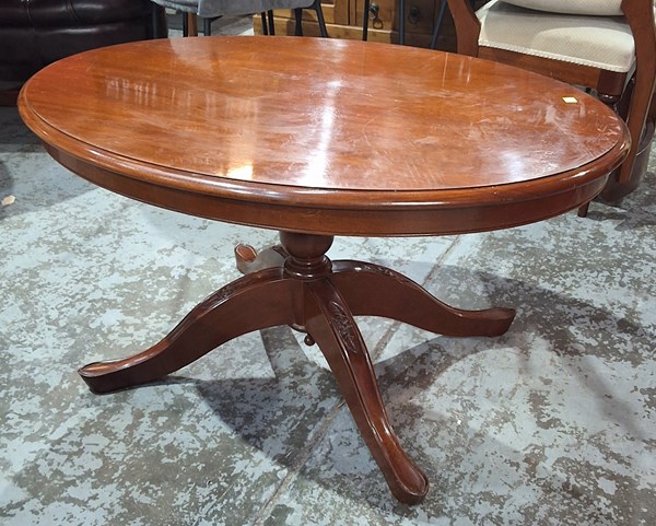 Lot 154 - SIDE TABLE