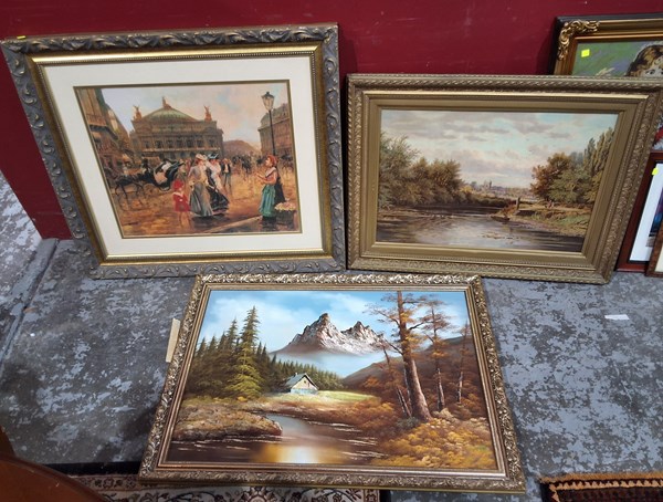 Lot 75 - WALL DECOR