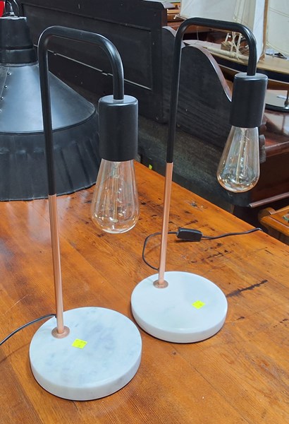 Lot 123 - TABLE LAMPS